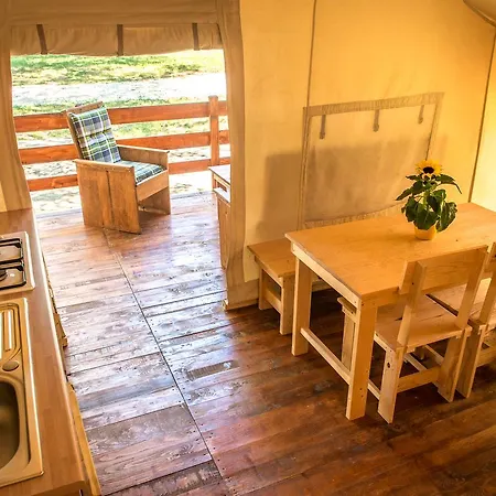 Sunflower Tatil parkı